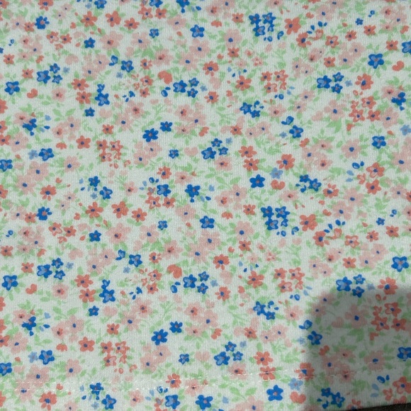 Carter’s floral top size 12months - Picture 4 of 5